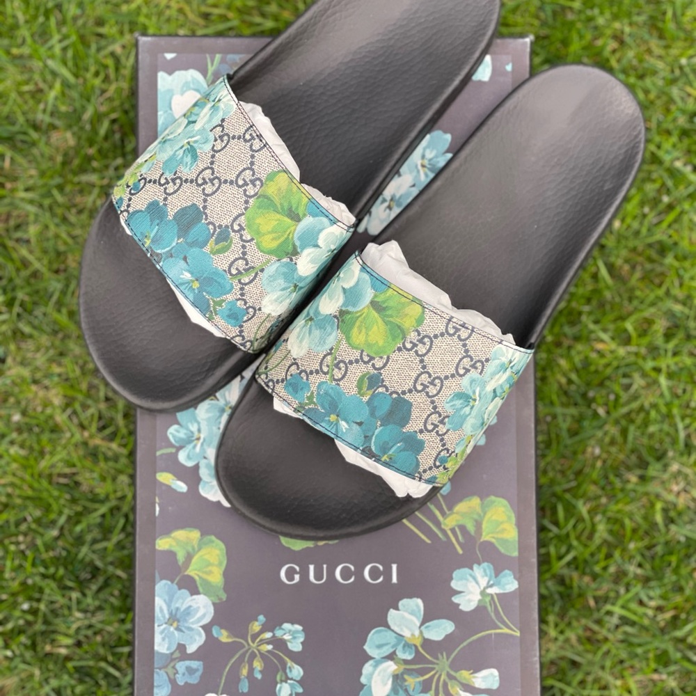 Mens Gucci floral slides